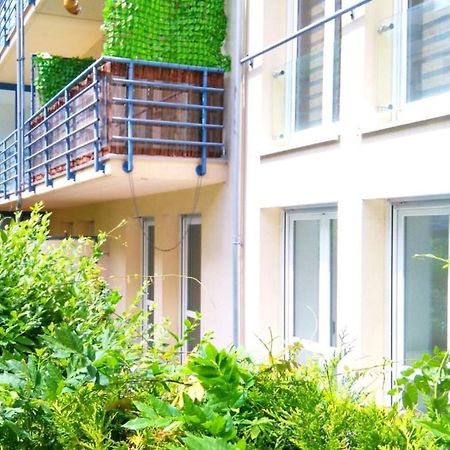 Sonnige Wohnung Im Zentrum Mit Terrasse U Tiefgarage - Netflix & Prime لبسيا المظهر الخارجي الصورة